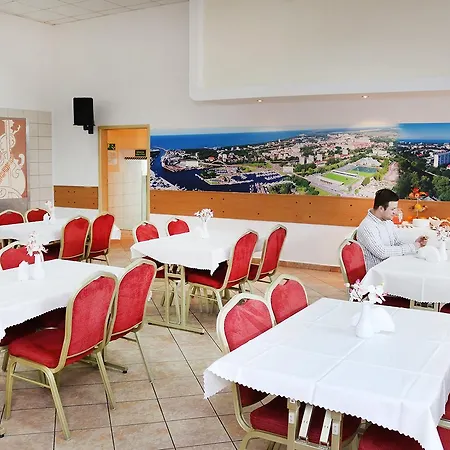 Ośrodek wypoczynkowy Gryf Ii 3*