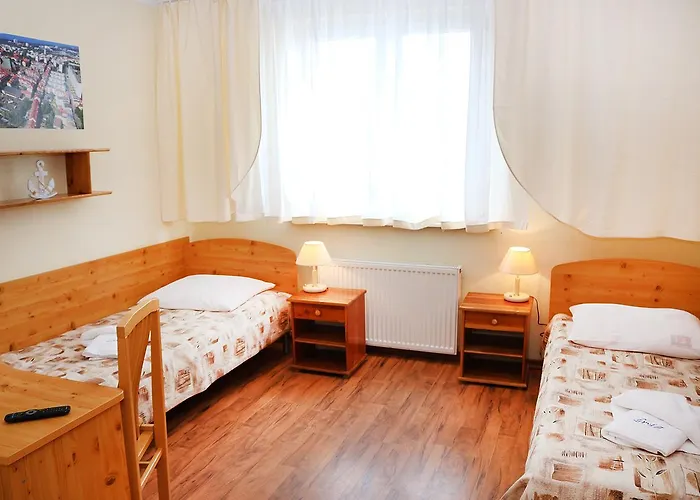 Osrodek Wypoczynkowy Gryf Ii 3* كولوبرزيغ